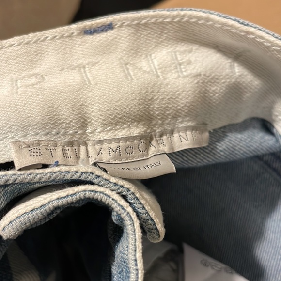 Stella McCartney Blue and Cream Star Print Denim Boyfriend Jeans - Picture 7 of 11